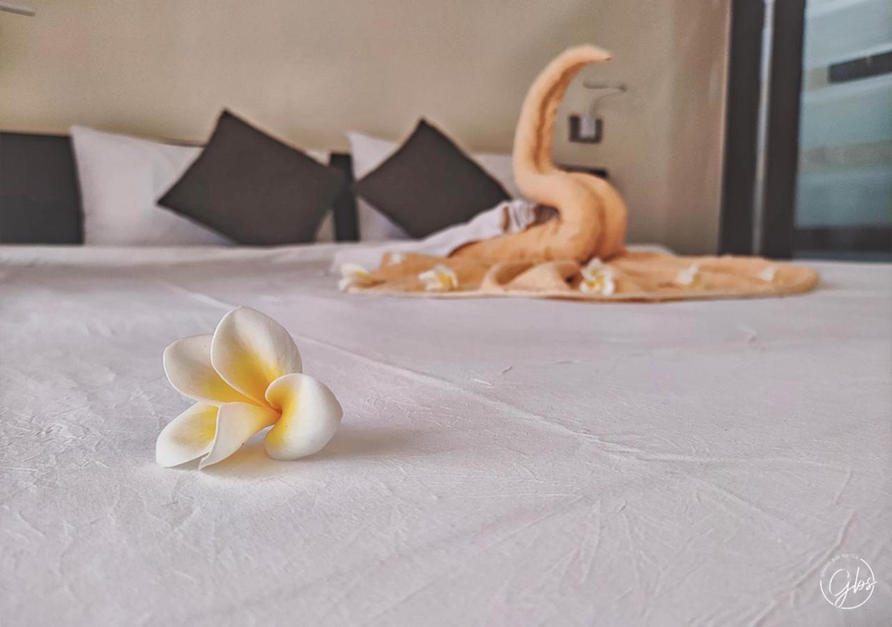 Grand Bay Suites מראה חיצוני תמונה