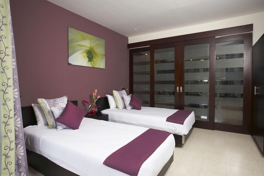 Grand Bay Suites מראה חיצוני תמונה