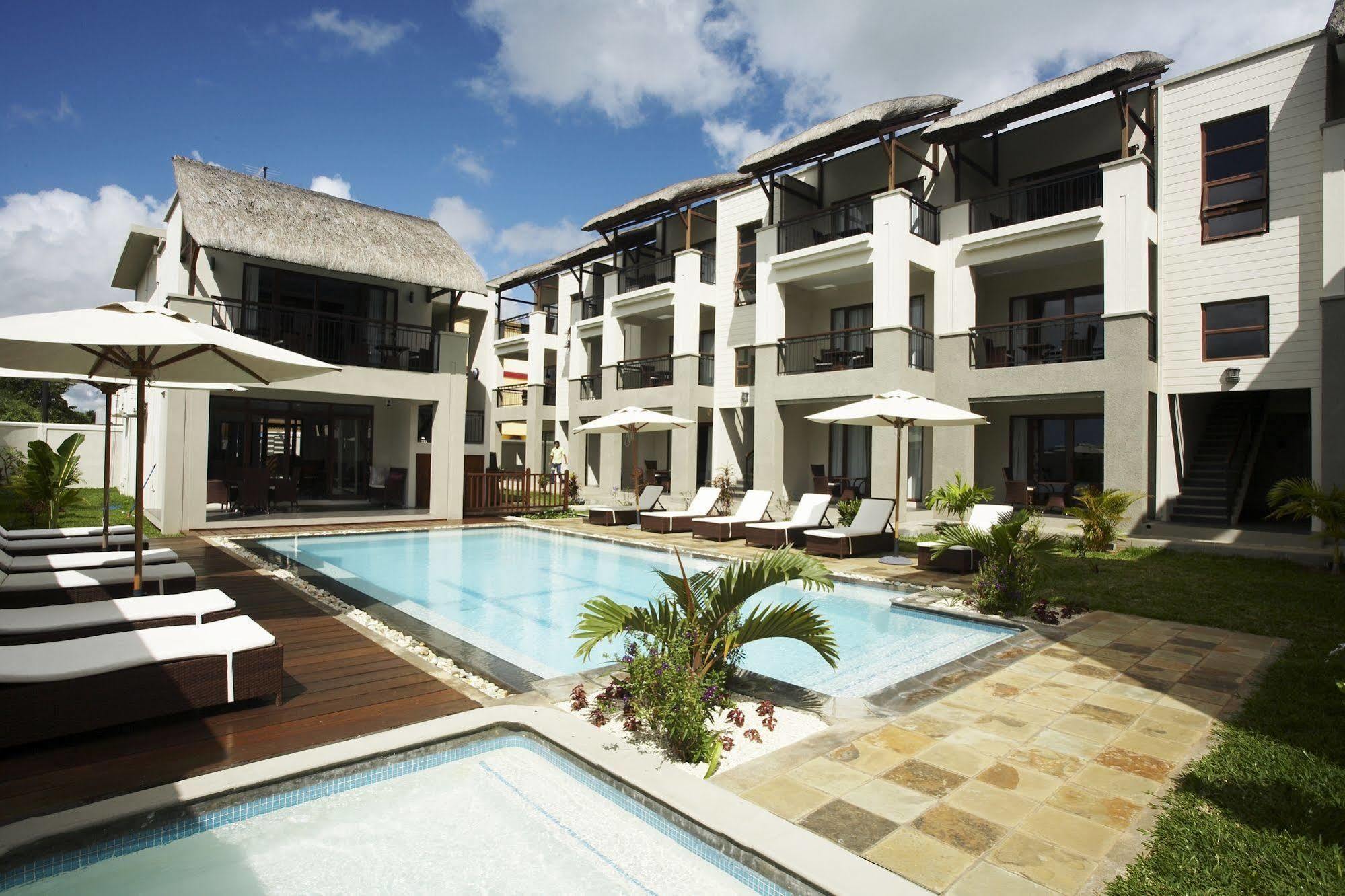 Grand Bay Suites מראה חיצוני תמונה