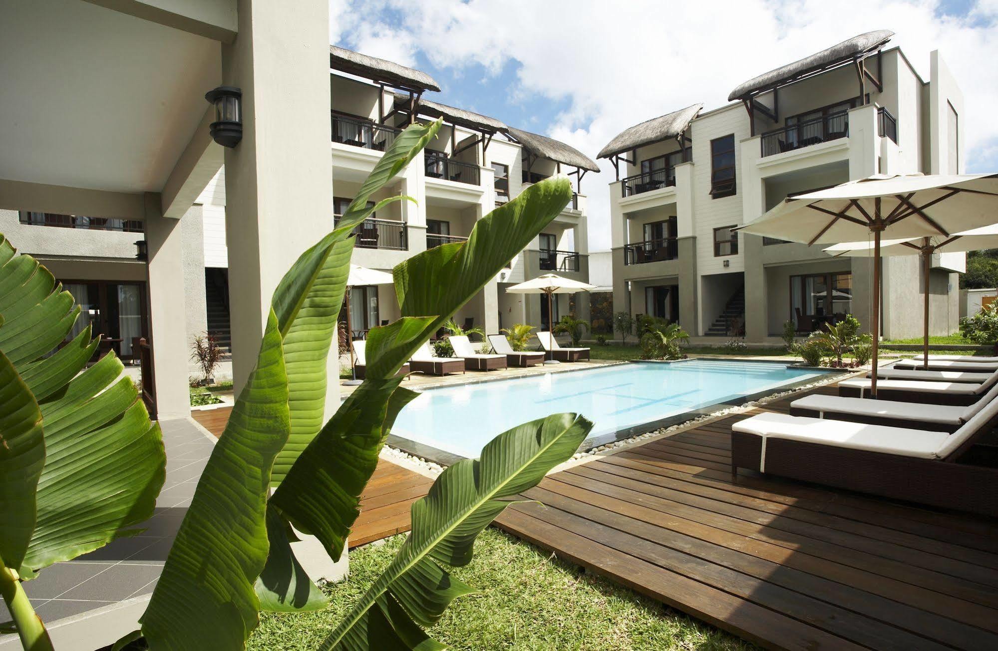 Grand Bay Suites מראה חיצוני תמונה