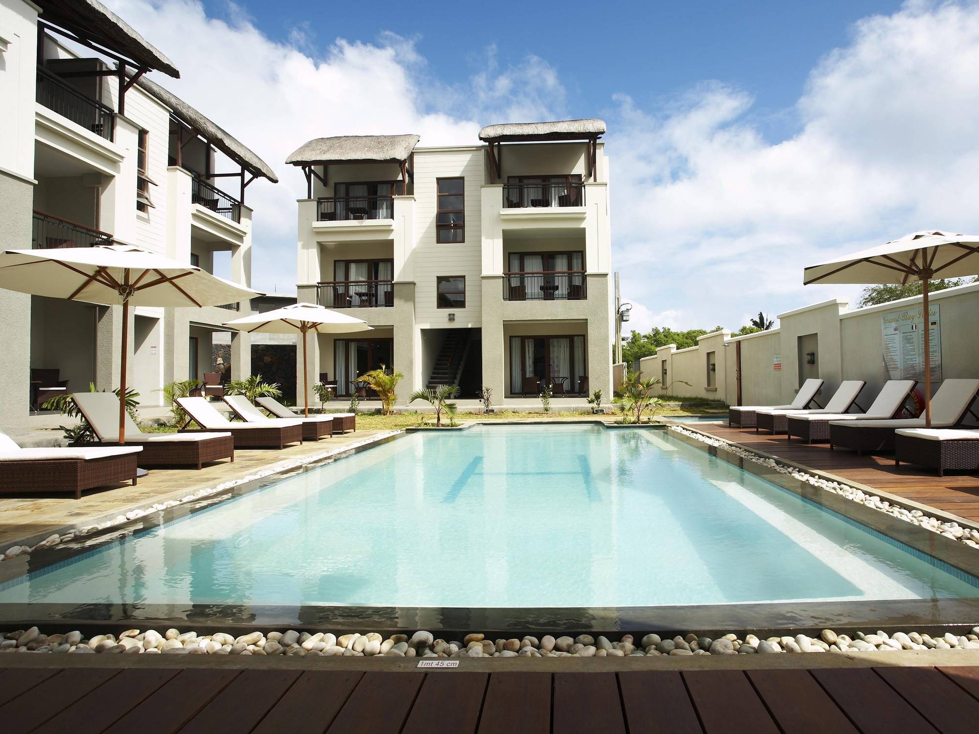 Grand Bay Suites מראה חיצוני תמונה